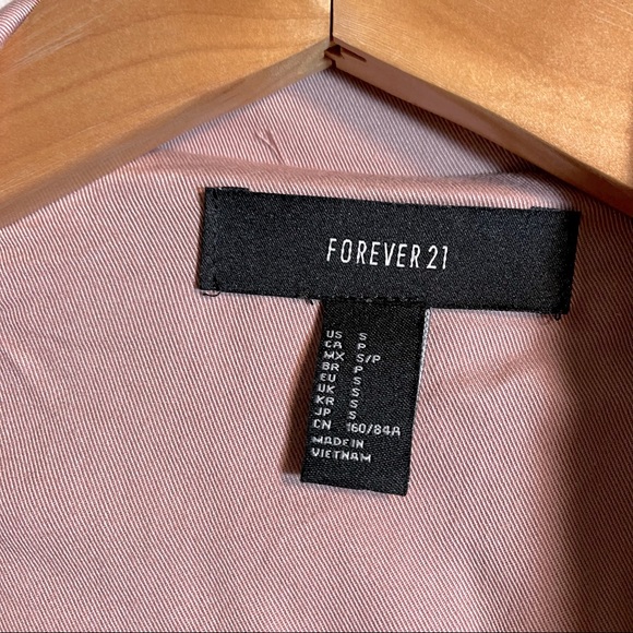 NEW Forever21 Pink Belted Trench Coat size Small - Picture 6 of 7